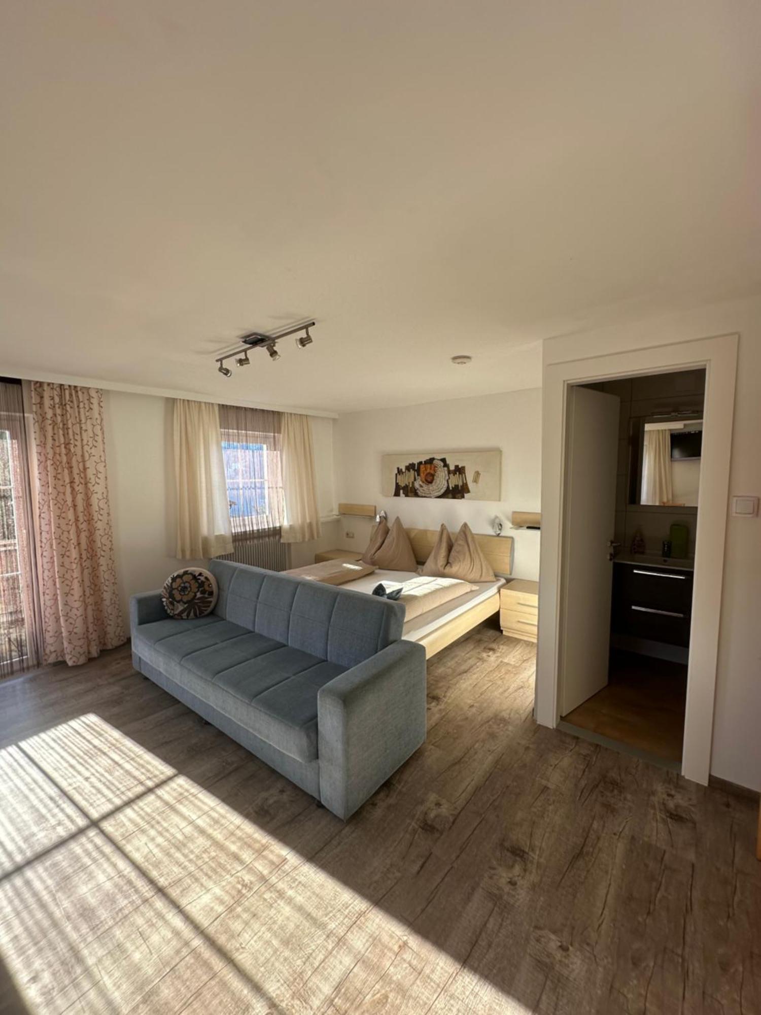 Fruehstueckspension Alpenrose Bed & Breakfast Iselsberg Buitenkant foto